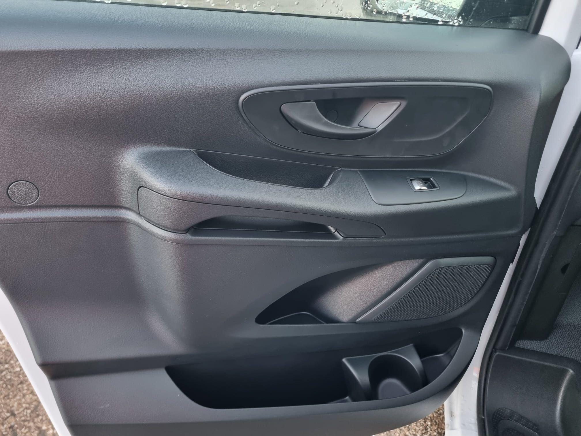 Mercedes-Benz eVito